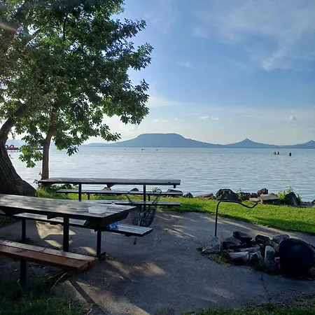 Lägenhet Bella's Lakeside Fonyód